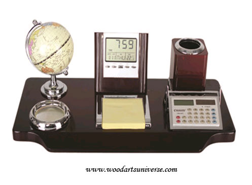 Desk Organizer With Calculator WAUESCO14026007